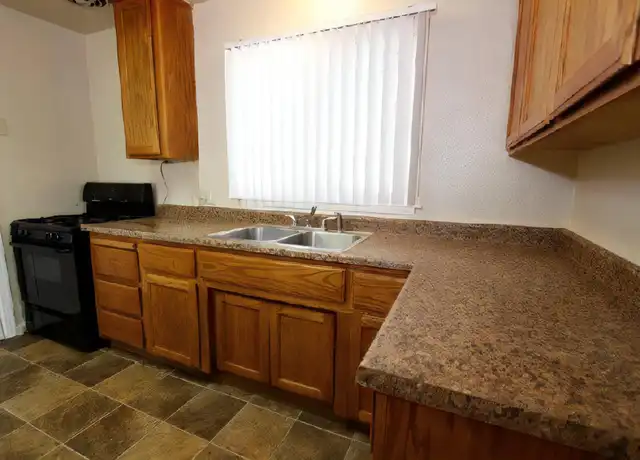 Property at 685 Sonoma Ave, Sacramento, CA, 95815, 3 beds, 1 bath, [object Object]