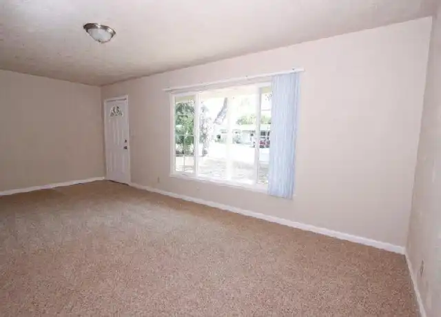 Property at 685 Sonoma Ave, Sacramento, CA, 95815, 3 beds, 1 bath, [object Object]