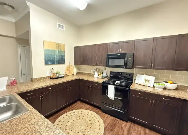 Property at 6607 Brodie Ln Unit 535, Austin, TX, 78745, 1 bed, 1 bath, [object Object]