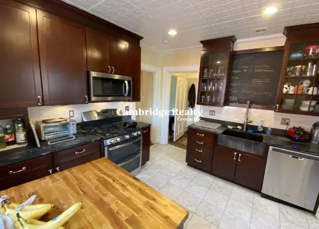 Property at 381 Highland Ave Unit 2T, Somerville, MA, 02144, 5 beds, 2 baths, [object Object]
