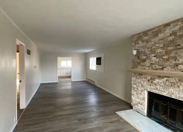 Property at 330 Roosevelt St Unit 5, Wenatchee, WA, 98801, 3 beds, 1.5 baths, [object Object]