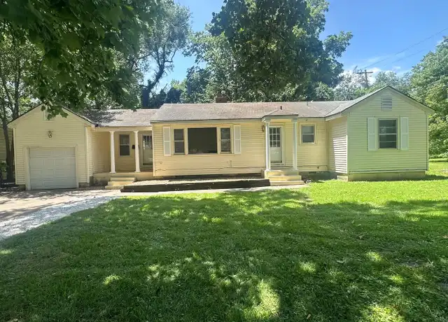 Property at 1161 S Kings Ave, Springfield, MO, 65807, 3 beds, 1 bath, [object Object]