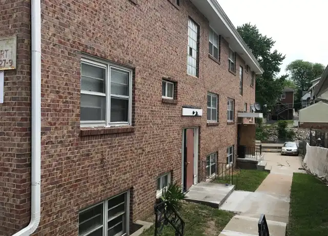 Property at 127 N 35th St Unit 1, Omaha, NE, 68131, 1 bed, 1 bath, [object Object]