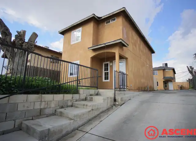 Property at 1608 Lincoln St Unit A, Bakersfield, CA, 93305, 3 beds, 2 baths, [object Object]