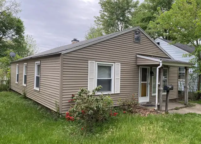 Property at 1110 Roosevelt St, South Bend, IN, 46616, 3 beds, 1 bath, [object Object]