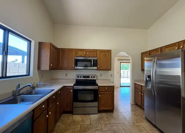 Property at 7966 S New Abbey Dr, Tucson, AZ, 85747, 4 beds, 2 baths, [object Object]
