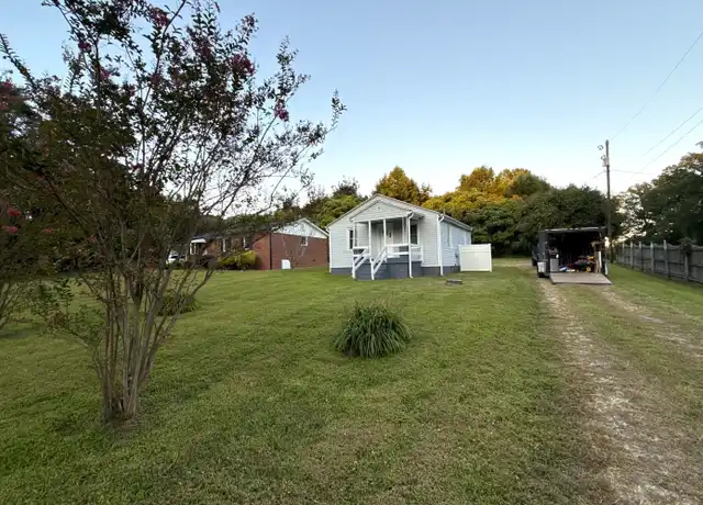Property at 5208 Summit Ave, Greensboro, NC, 27405, 2 beds, 1 bath, [object Object]