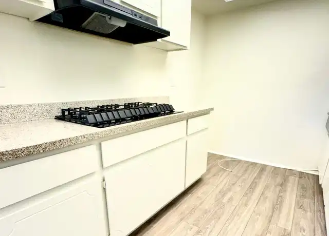 Property at 1082 E Main St Unit 16, Tustin, CA, 92780, 1 bed, 1 bath, [object Object]