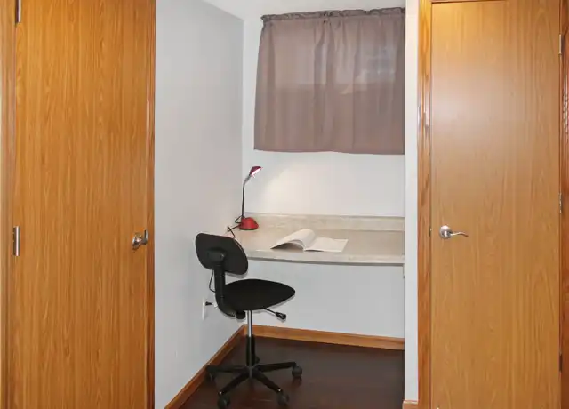 Property at 915 Broadway N Unit 1, Fargo, ND, 58102, 1 bed, 1 bath, [object Object]