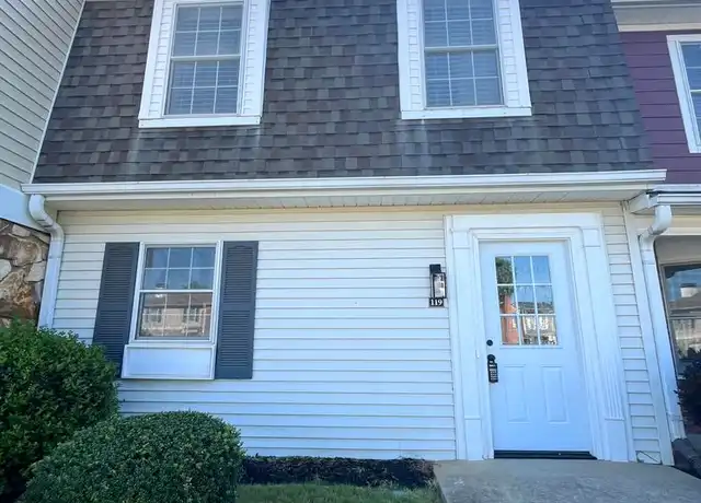 Property at 119 Shady Tree Dr, Taylors, SC, 29687, 2 beds, 1.5 baths, [object Object]