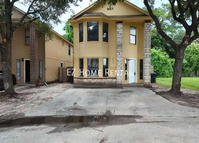 Property at 3032 La Estancia Ln, Houston, TX, 77093, 5 beds, 2 baths, [object Object]