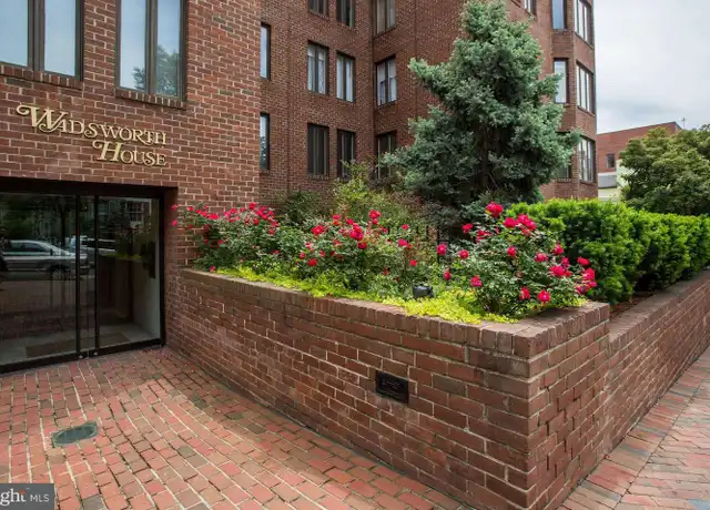 Property at 1045 31st St NW #102, Washington, DC, 20007, 1 bed, 1 bath, [object Object]