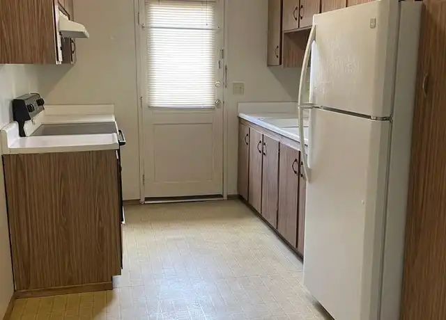Property at 446 S E St Unit 8, Santa Rosa, CA, 95404, 1 bed, 1 bath, [object Object]