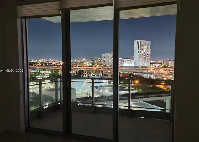 Property at 90 SW 3rd St #1510, Miami, FL, 33130, 1 bed, 1 bath, [object Object]