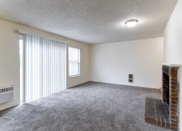 Property at Centerpointe Apartments - 145 W Rockrimmon Blvd, Colorado Springs, CO, 80919, 1-2 bed, 1-2 bath, [object Object]