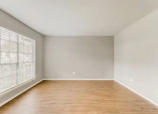 Property at 2200 W Lowden St Unit 3, Fort Worth, TX, 76110, 1 bed, 1 bath, [object Object]