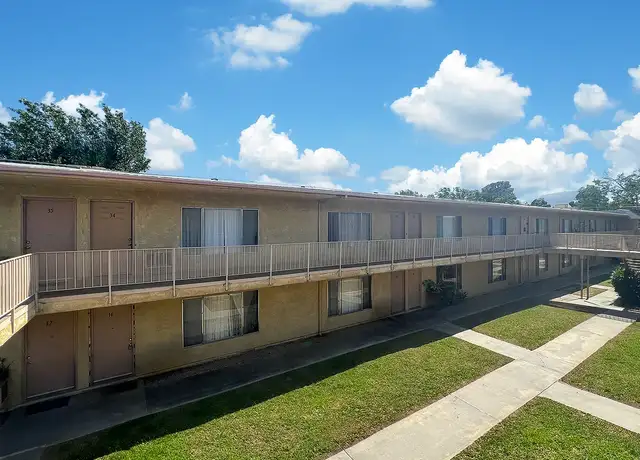 Photo of 38220 11th St E, Palmdale, CA 93550