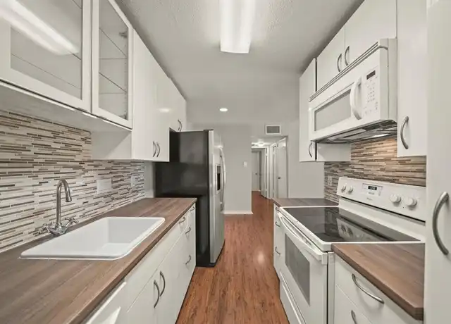Property at 2110 Wilcrest Dr #137, Houston, TX, 77042, 2 beds, 1.5 baths, [object Object]