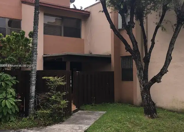 Property at 445 W Park Dr Unit 104-4, Miami, FL, 33172, 2 beds, 2 baths, [object Object]