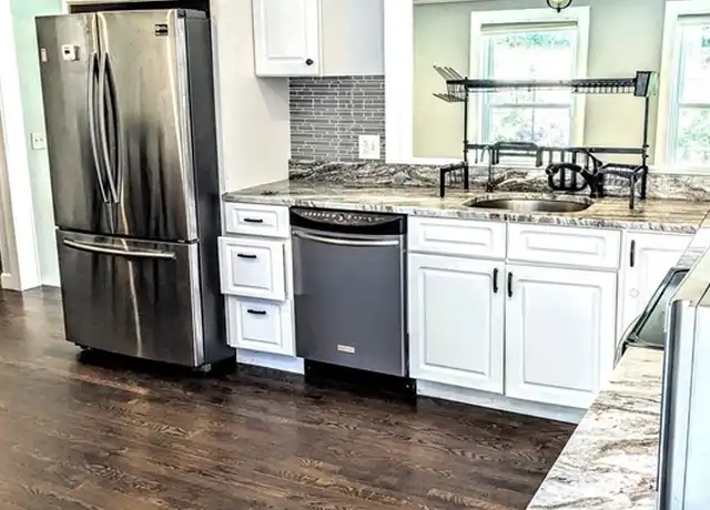 Property at 154 Main St Unit 1, Douglas, MA, 01516, 3 beds, 1 bath, [object Object]