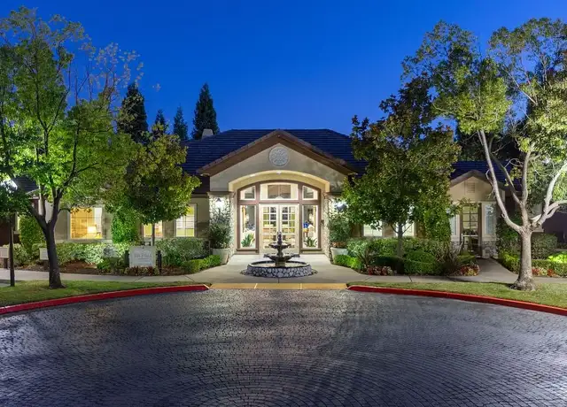Photo of 1780 Creekside Dr, Folsom, CA 95630