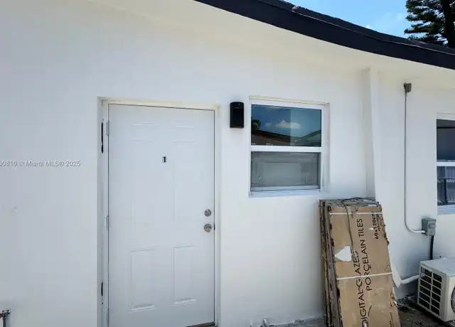 Property at 11000 SW 47th Ter Unit 1, Miami, FL, 33165, 1 bed, 1 bath, [object Object]