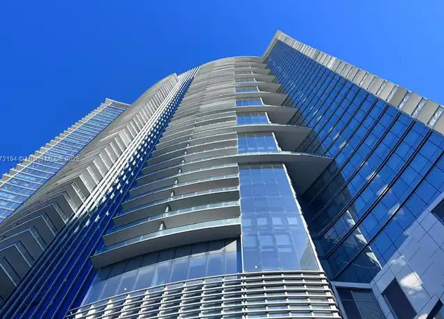 Property at 302 NE 1st St Unit 302, Miami, FL, 33132, 0 beds, 1 bath, [object Object]