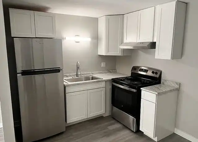 Property at Fender Creek Apartments - 4955 Fender Rd, Lisle, IL, 60532, 1 bed, 1 bath, [object Object]
