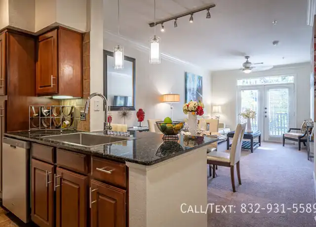 Property at 4198 Blossom St Unit JH1, Houston, TX, 77007, 1 bed, 1 bath, [object Object]