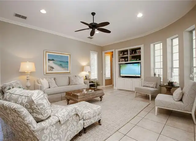 Property at 476 1st Ave N, Naples, FL, 34102, 4 beds, 3.5 baths, [object Object]