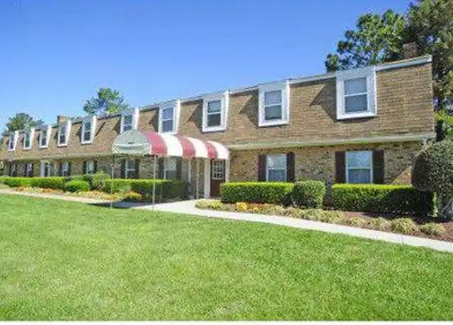 Property at 352 Fernwood Ct Unit 104, Virginia Beach, VA, 23454, 3 beds, 2.5 baths, [object Object]