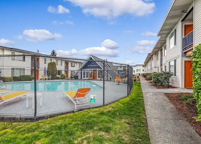Property at Parc on 11th - 2415 11th St, Everett, WA, 98201, 1-2 bed, 1 bath, [object Object]