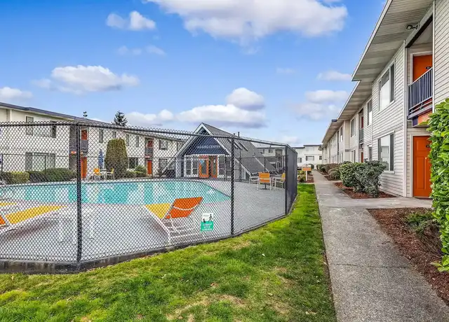 Property at Parc on 11th - 2415 11th St, Everett, WA, 98201, 1-2 bed, 1 bath, [object Object]