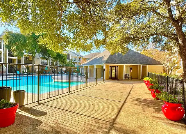 Photo of 7750 Culebra Rd, San Antonio, TX 78251