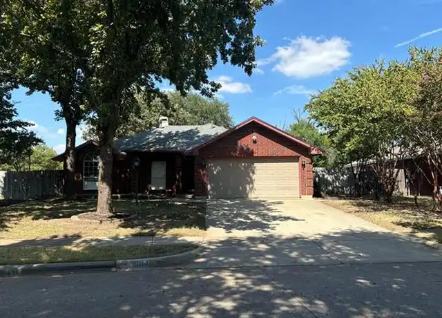 Property at 604 Oak Meadow Dr, Grand Prairie, TX, 75052, 3 beds, 2 baths, [object Object]