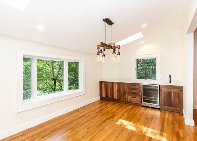 Property at 3 Carlton St Unit 3, Brookline, MA, 02446, 5 beds, 3.5 baths, [object Object]