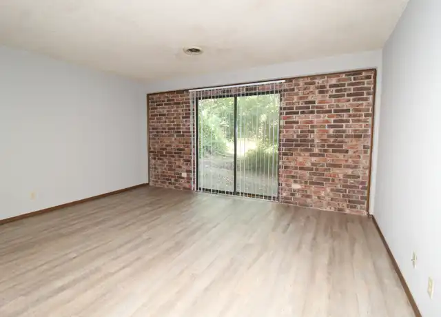 Property at 354 W Rock St, Fayetteville, AR, 72701, 2 beds, 1.5 baths, [object Object]