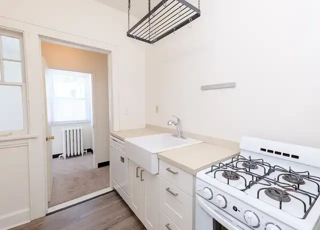 Property at Snelling Villas - 195 Snelling Ave N, Saint Paul, MN, 55104, 2 beds, 1 bath, [object Object]