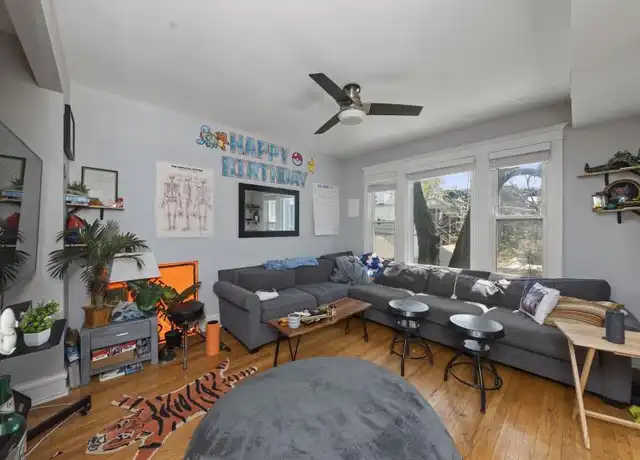 Property at 1545 W Addison St, Chicago, IL, 60613, 3 beds, 1 bath, [object Object]