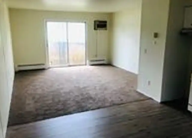 Property at 1525 E Risser St, Kankakee, IL, 60901, 2 beds, 1 bath, [object Object]