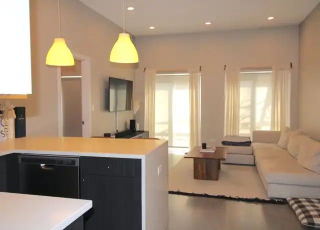 Property at 935 N Ashland Ave, Chicago, IL, 60622, 2 beds, 2 baths, [object Object]
