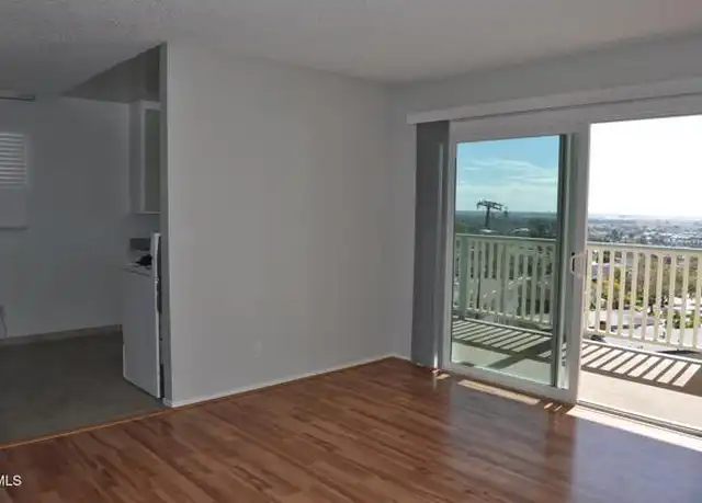 Property at 3305 Hilltop Dr, Ventura, CA, 93003, 1 bed, 1 bath, [object Object]