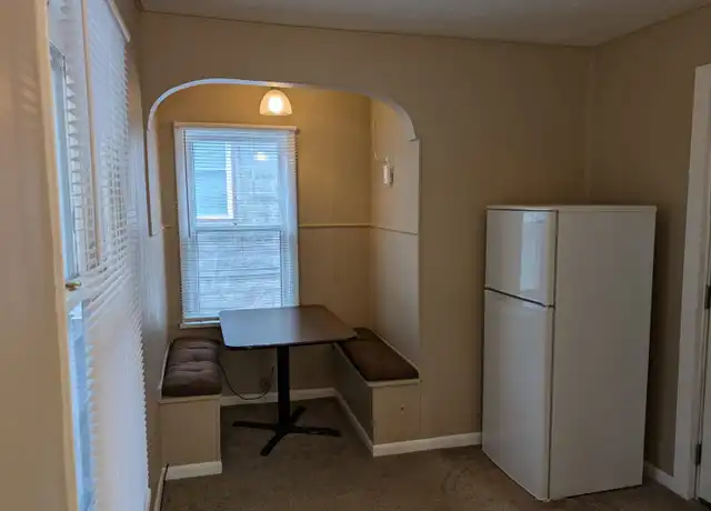 Property at 3827 S 48th St Unit 4, Lincoln, NE, 68506, 1 bed, 1 bath, [object Object]