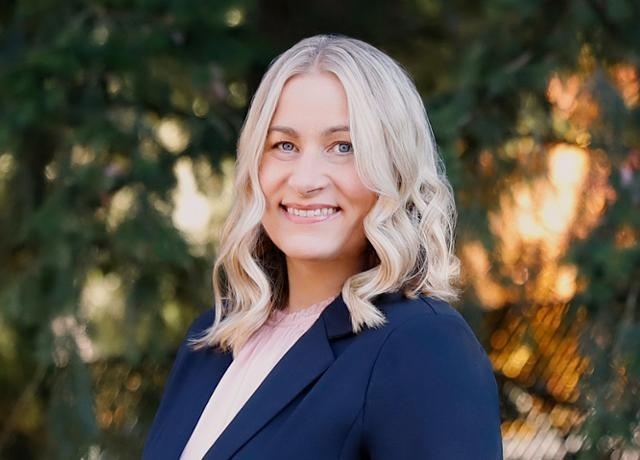 Seattle Real Estate Agent Sena Krause