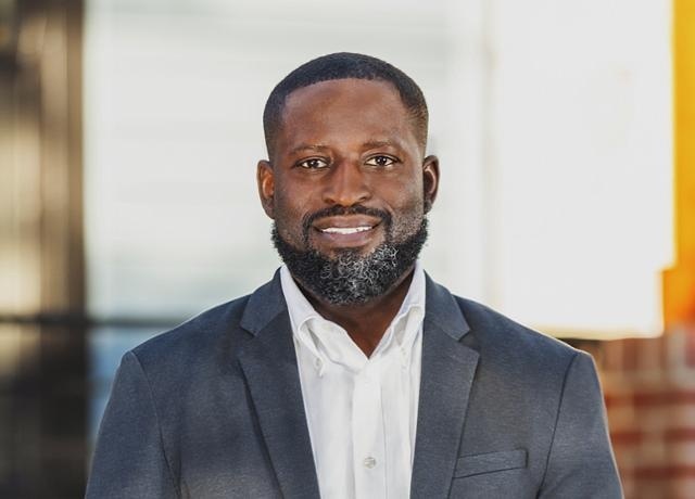 Maryland Real Estate Agent Akinremi Akinsanya