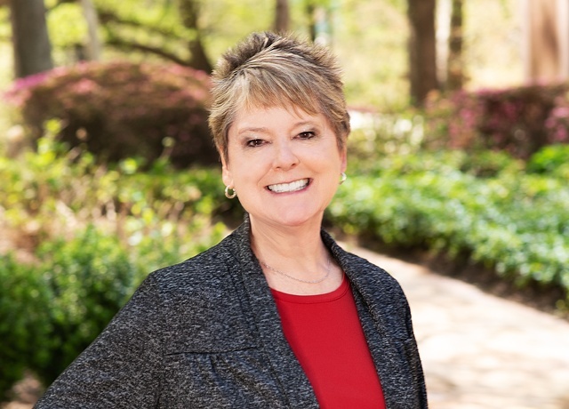 Virginia Real Estate Agent Dina Gorrell