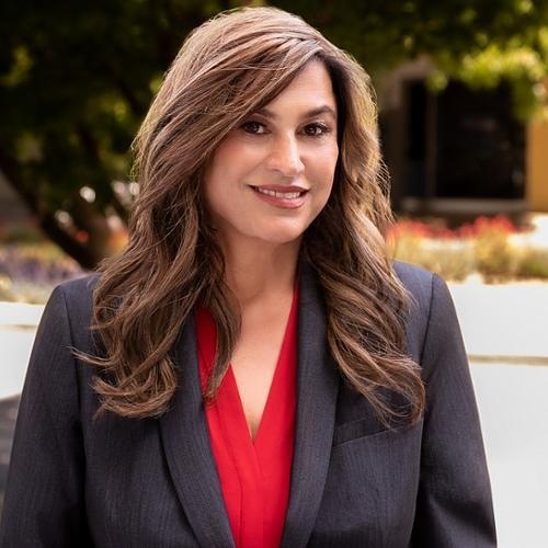Suzanne Bakhtiari, Redfin Principal Agent in Los Altos Hills