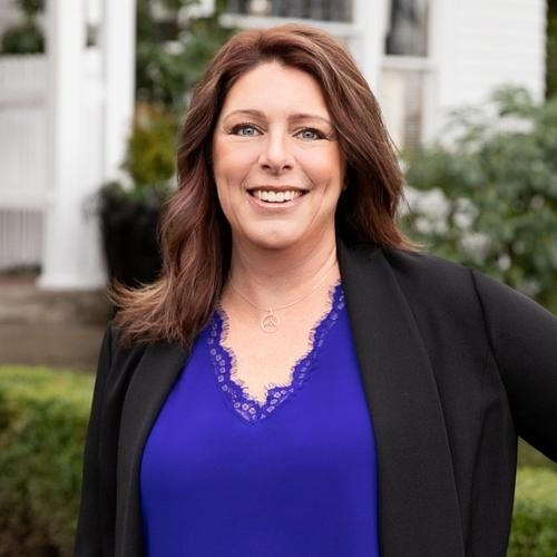 Julia Freilinger, Redfin Principal Agent in Seattle