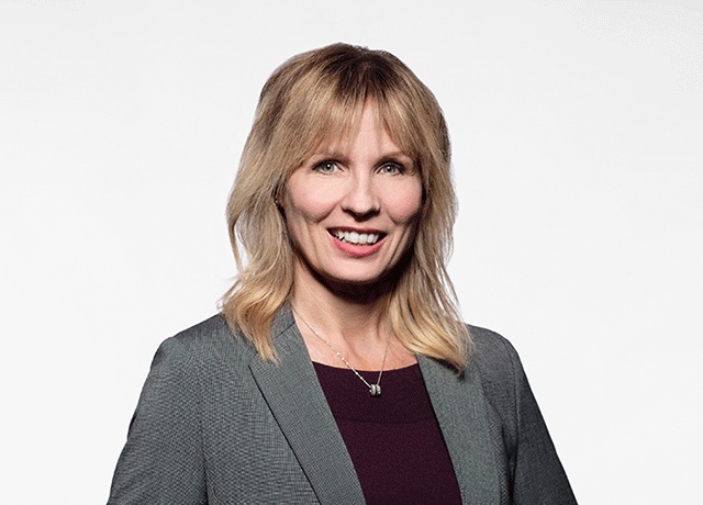 Palm Springs Real Estate Agent Nikkolene Byron
