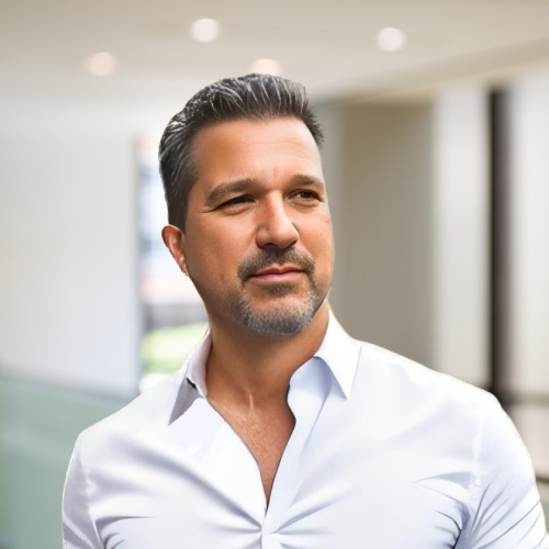 Julian Llera, Partner Agent